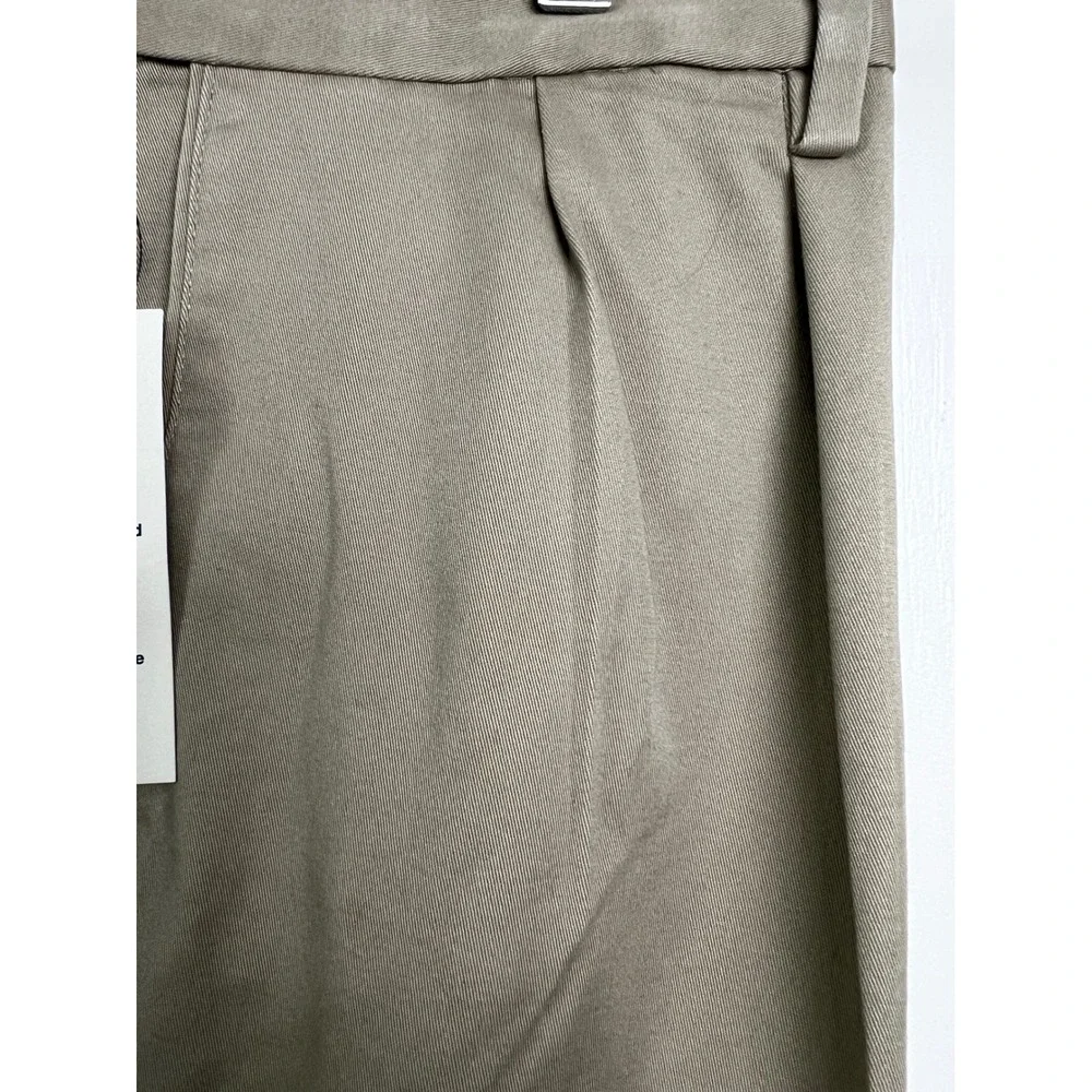 Dockers Comfort Khaki Mens 36x34 Tan Relaxed Fit Pleated Stretch Chino Pants D13